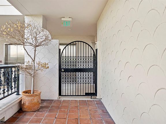 3rd image of 5325 Fisher Island Dr #5325