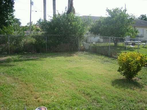3rd image of 619 NW 3rd St