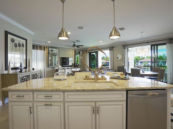 5th image of 15157 Palmer Lake Cir #1-201
