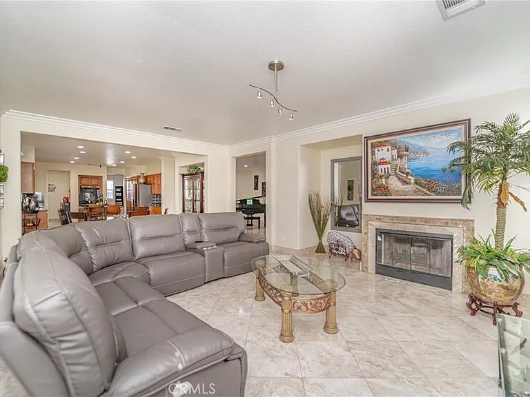 5963 Pinegrove Pl — Photo 7