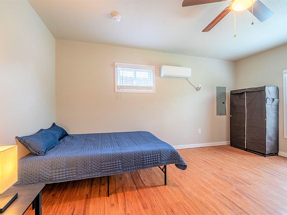 5th image of 940 Randolph St #12774913