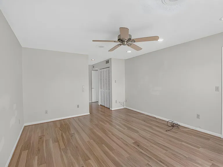 9264 Vista Del Lago #A — Photo 23