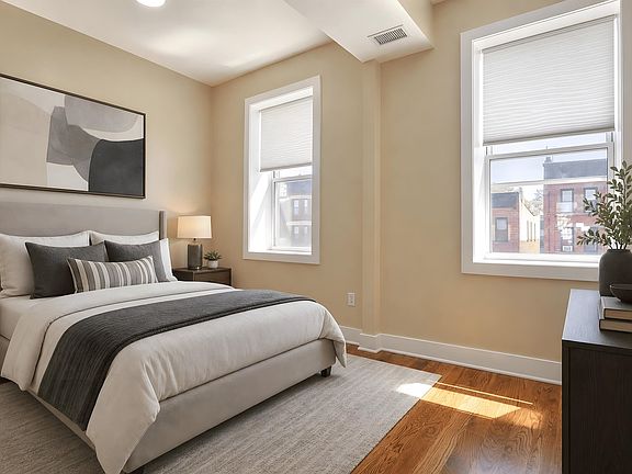 5th image of 824 Washington St #4