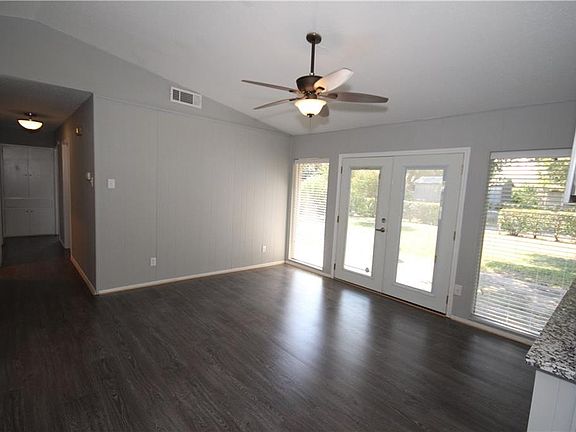 3rd image of 1410 Archery Ln