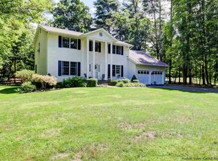 17 Holiday Dr, Hurley, NY 12498