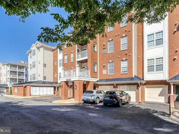 9722 Holmes Pl Unit 407, Manassas Park, VA 20111