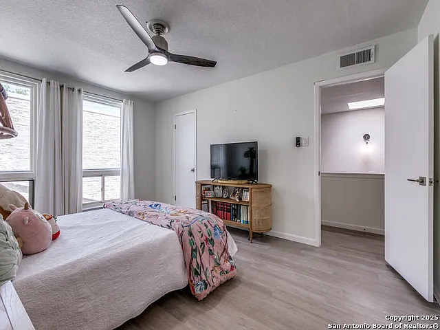 166 Elizabeth Rd #C — Photo 17