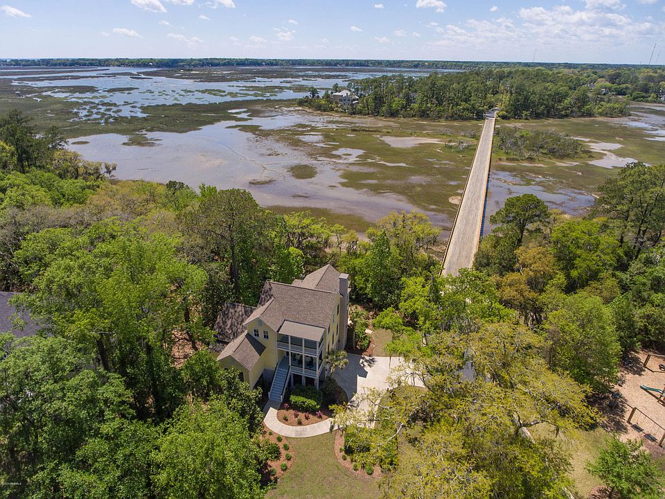 353 De La Gaye Point, Beaufort, SC 29902 | Zillow