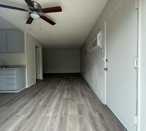 4th image of 3833 W Avenue 42 #118