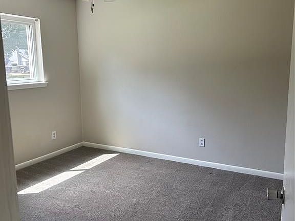 5th image of 206 Sunnyview Ave #B