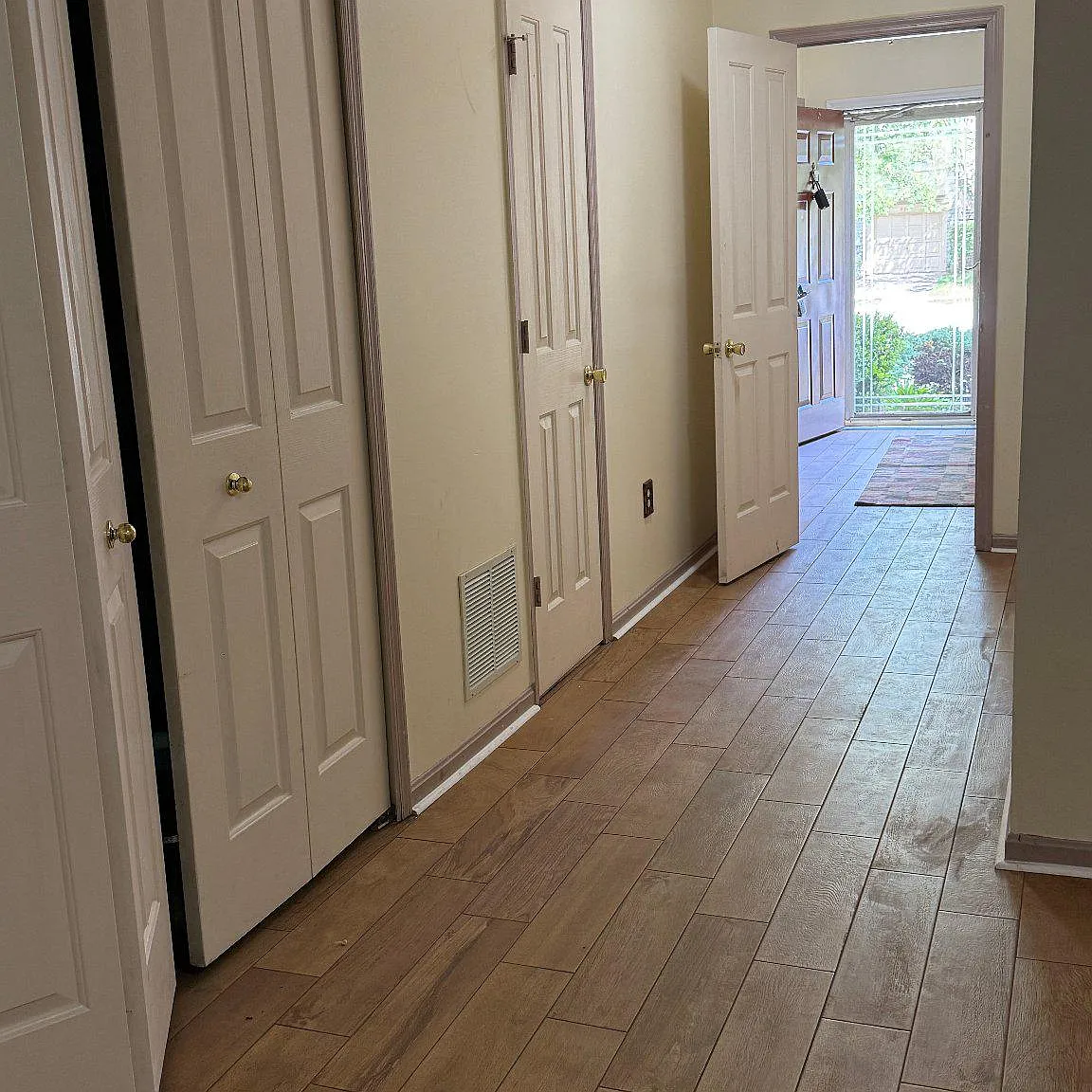 3 bed, 2.5 bath, 1800 sqft, $2,800 — Photo 3