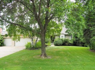 4509 Keithson Dr, Arden Hills, MN 55112