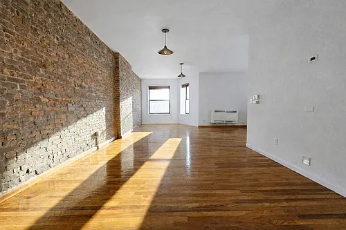 1064 Myrtle Ave #1R Photo 1