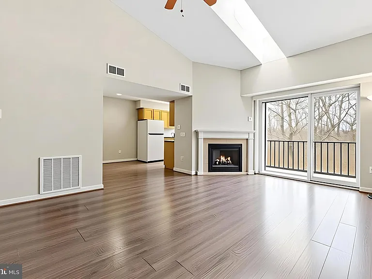 12219 Stevenson Ct #12219 — Photo 3
