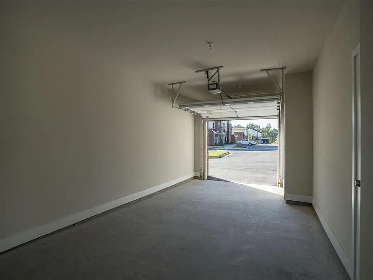 Pointe at Prosperity Village Apartments — Photo 54