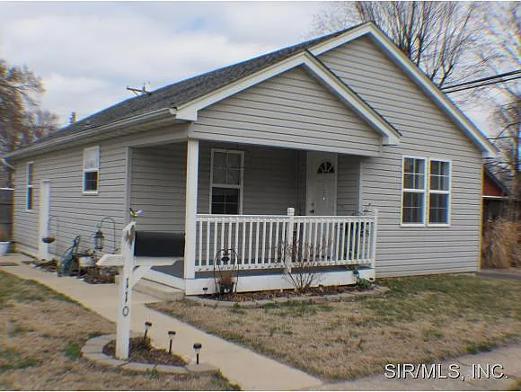 110 E 1st St photo 1