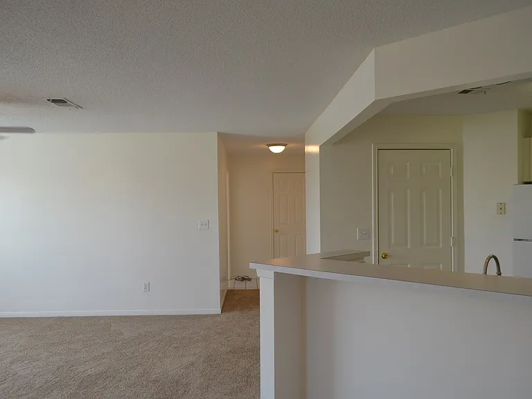 The Glen Apartments — Photo 66