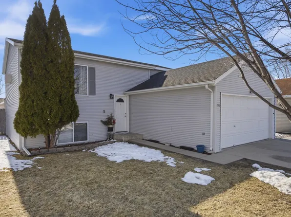 5556 18th St S, Fargo, ND 58104