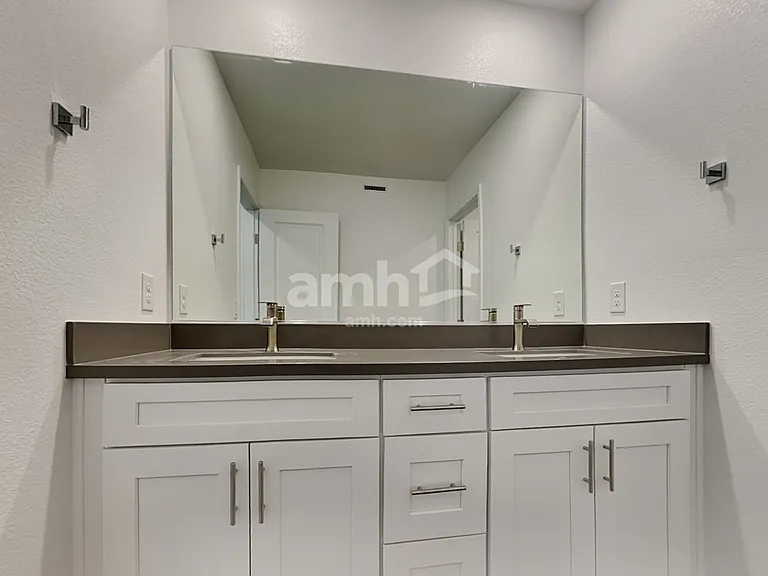 10413 Medusita St — Photo 16