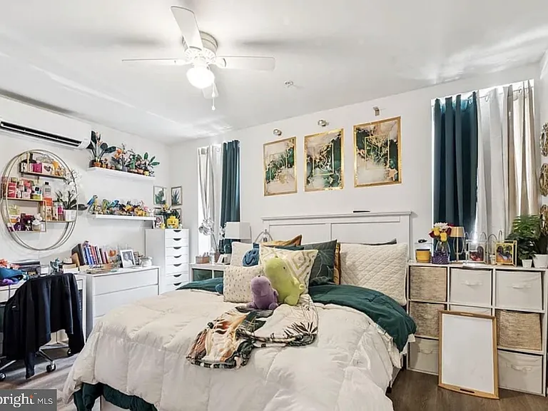 4136 Mantua Ave #2 — Photo 7