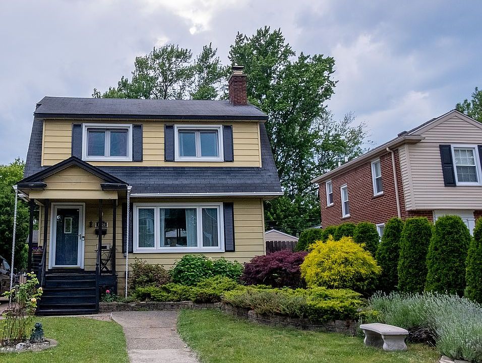 1st image of 1036 Irving Ave