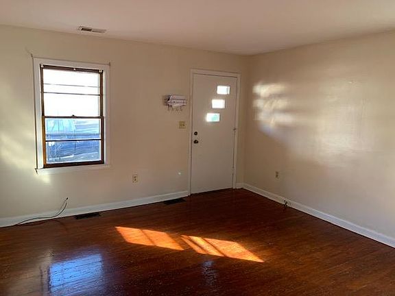 3rd image of 211 W Todd St