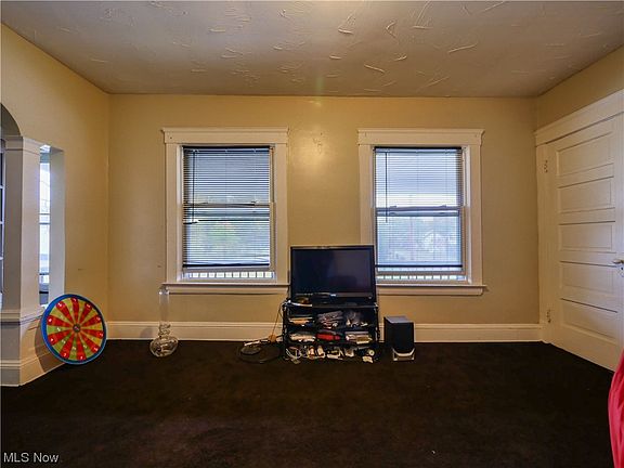 2nd image of 9707 Dickens Ave