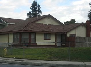 765 E Mesa Dr, Rialto, CA 92376