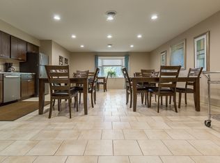 913 Acewood Blvd, Madison, WI 53714