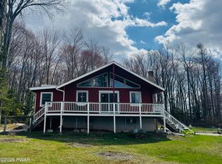 360 S Baker Rd, Waymart, PA 18472