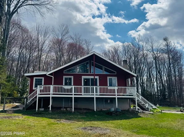 360 S Baker Rd, Waymart, PA 18472