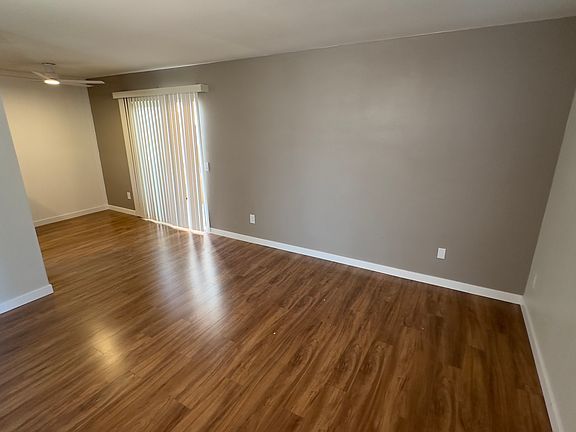 3rd image of 4550 36th St