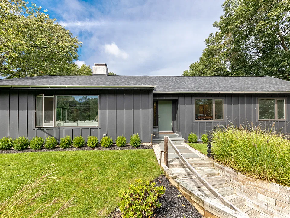 70 Whooping Hollow Rd