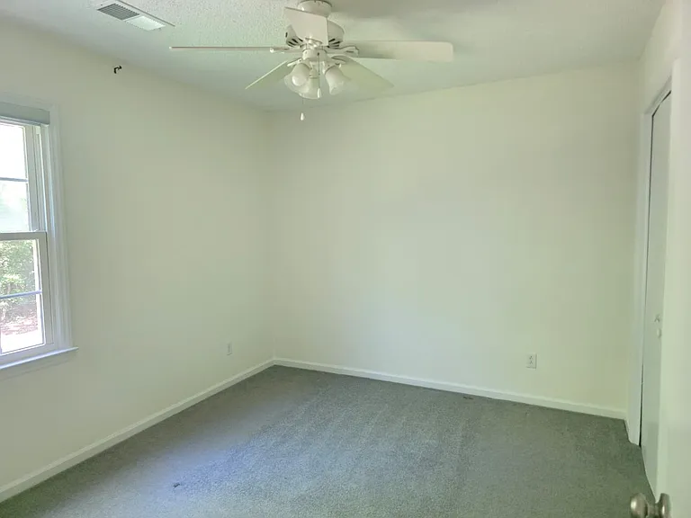 11702 Fernhurst Ln — Photo 18