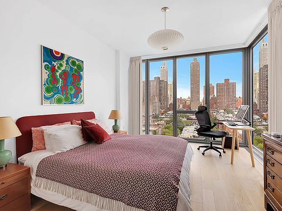 5th image of 360 E 89th St APT 14A
