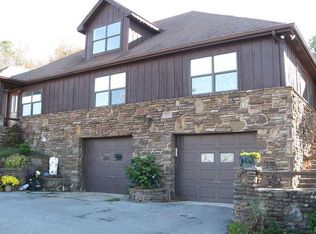 2180 Robby Ln, Springdale, AR 72764