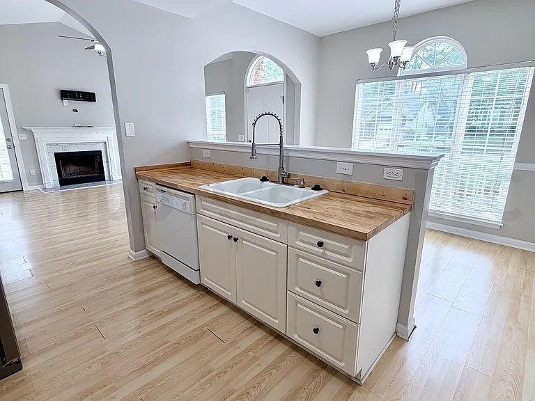 415 Caddis Creek Rd — Photo 9