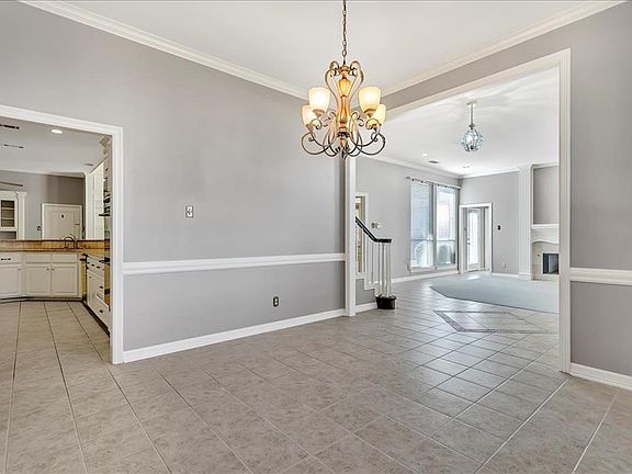 5th image of 3216 Ipswich Dr