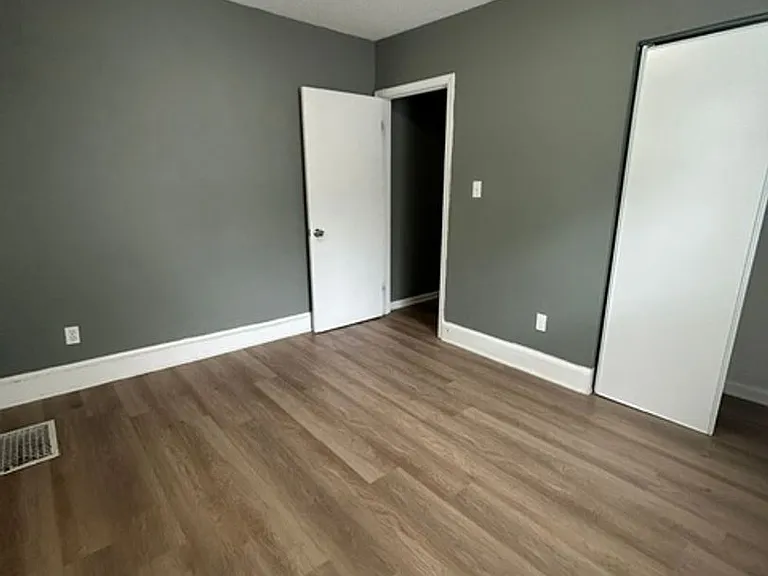 1706 S Arlington Ave — Photo 7