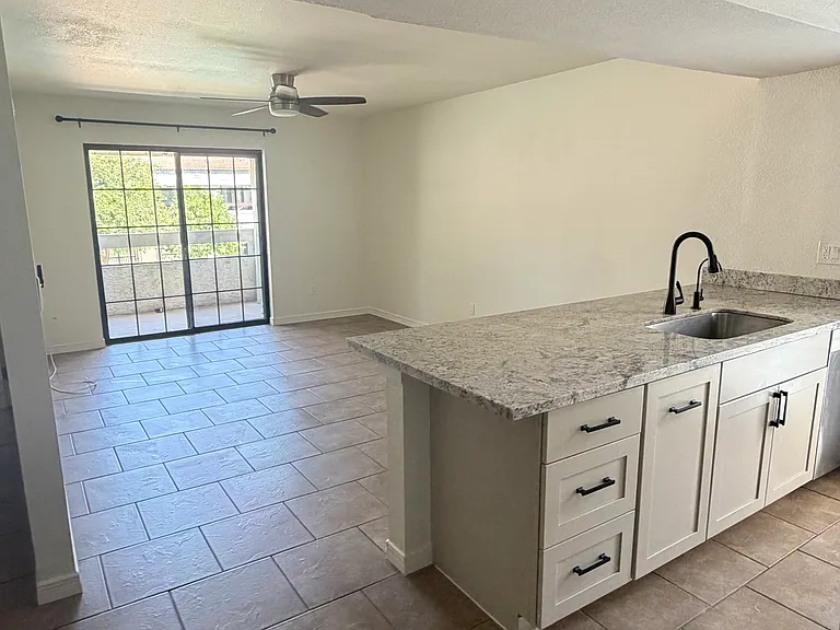 3119 W Cochise Dr #252 — Photo 15