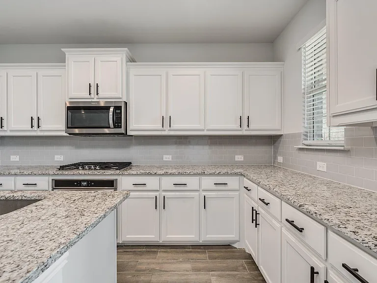 6805 Andrew Dr — Photo 9