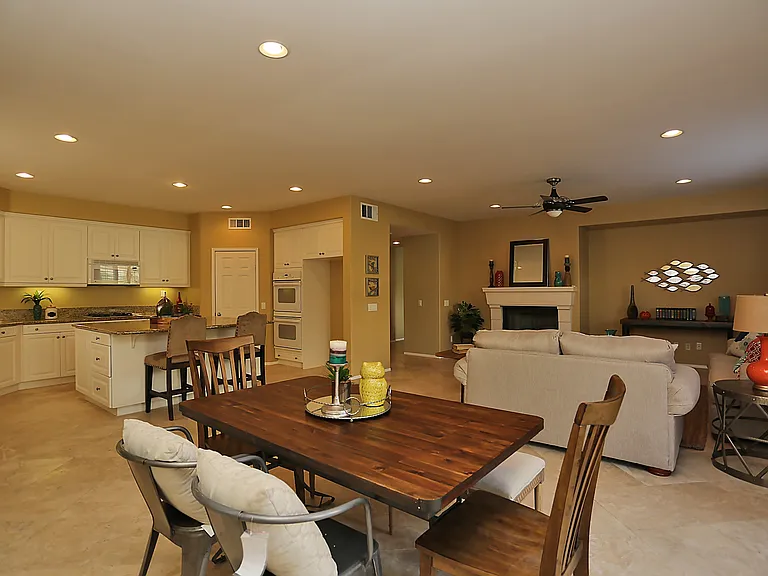 45290 Willowick St — Photo 31