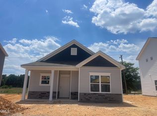 251 Courtside Dr, Dunn, NC 28334