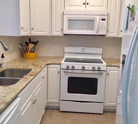 5th image of 855 Ocean Shore Blvd APT 112