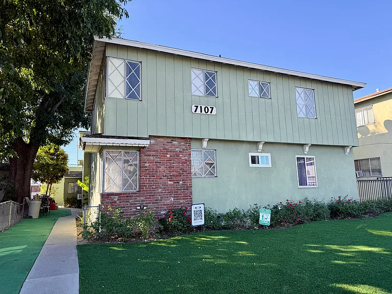 7107 Fulton Ave #3 — Photo 10