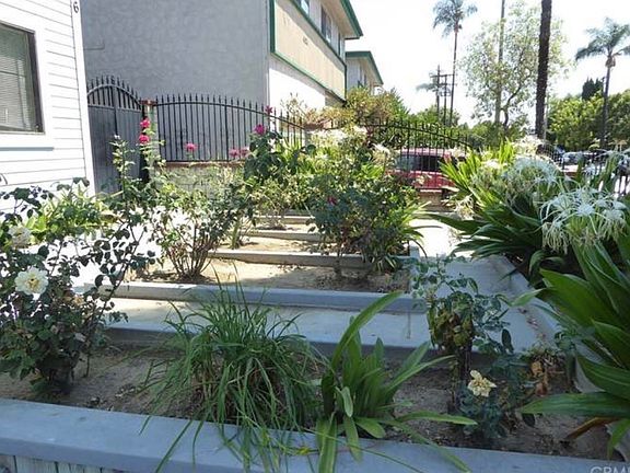 2nd image of 6316 Pickering Ave #D