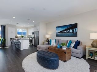 1017 Savi Dr UNIT 102, Corona, CA 92880