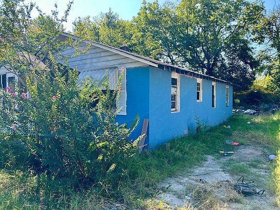 3rd image of 36 Murphy St