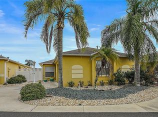 869 Radclife Berea Pl, The Villages, FL 32162