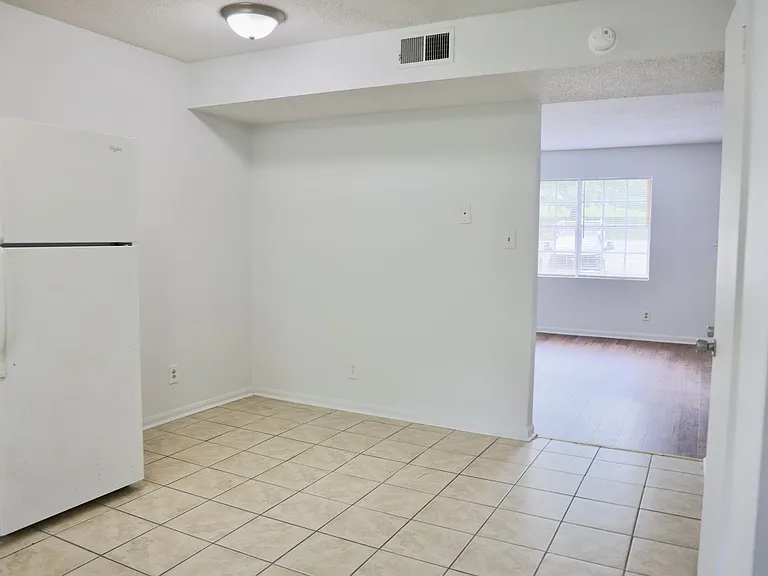 3626 Ocoee St N — Photo 3